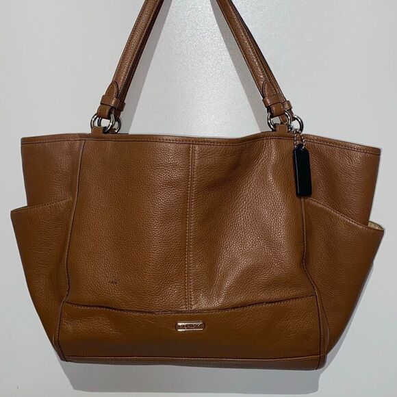 Coach New York Women's Tan Genuine Pebbled Leather Tote Shoulder Bag - Picture 1 of 14